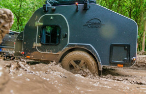 1b-x-line-xline-lifestyle-camper-lifestylecamper-teardrop-caravan-kleiner-mini-wohnwagen-camping-adventure-900x600px