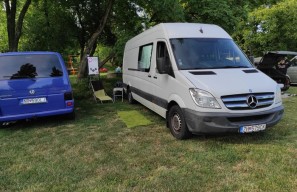 Galéria produktu Mercedes-Benz Sprinter  - VanDodinka 