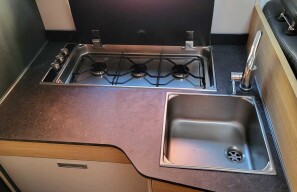 Galéria produktu Adria Coral XL 660 SL EXECUTIVE  - Karavanea 